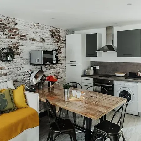 La Boheme Apartment